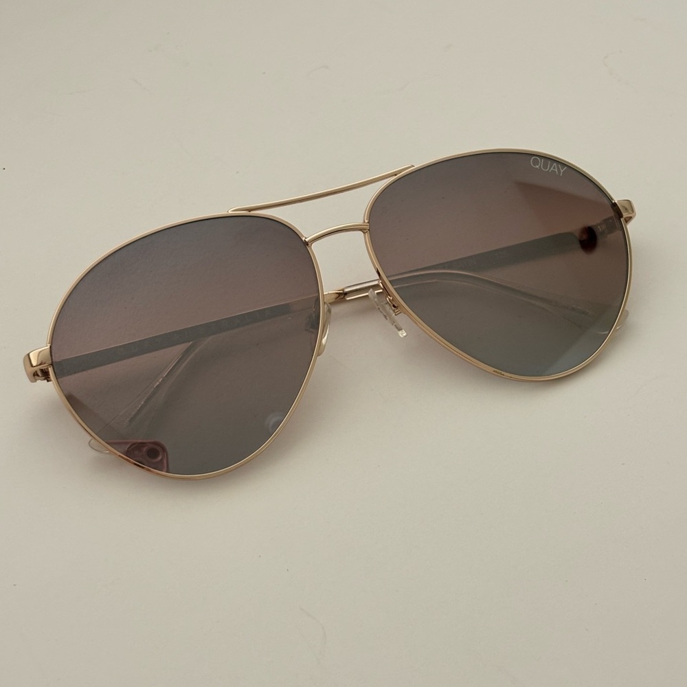 Quay “Just Sayin” gold tone